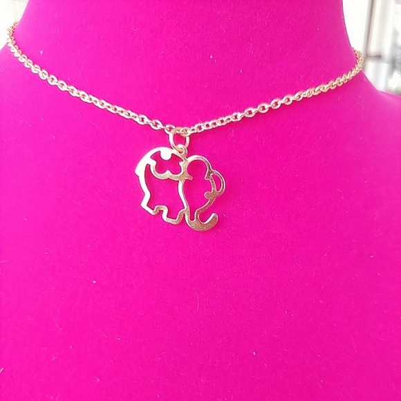 Gold Vermeil 925 stamped dainty elephant charm delicate necklace for layering - Picture 1 of 4